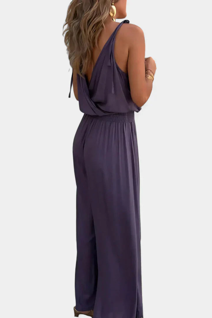 Lorena | Vestido Mono con Detalles Dorados y Ranura en la Pierna