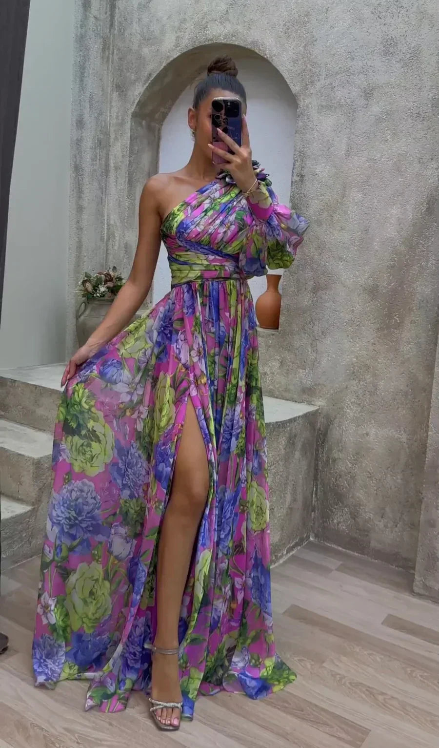 Whitney | Vestido Elegante y Fluyente de Hombro para Eventos de Verano