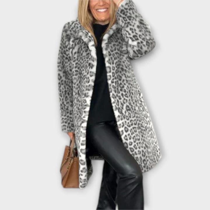 Amara - La chaqueta de leopardo