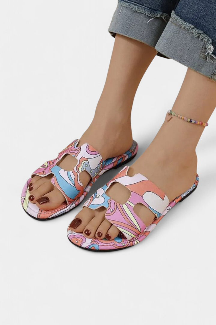 Berenice | Sandalias Planas Multicolores con Estampado Tropical