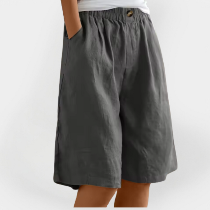 Pantalones cortos de lino con bolsillos