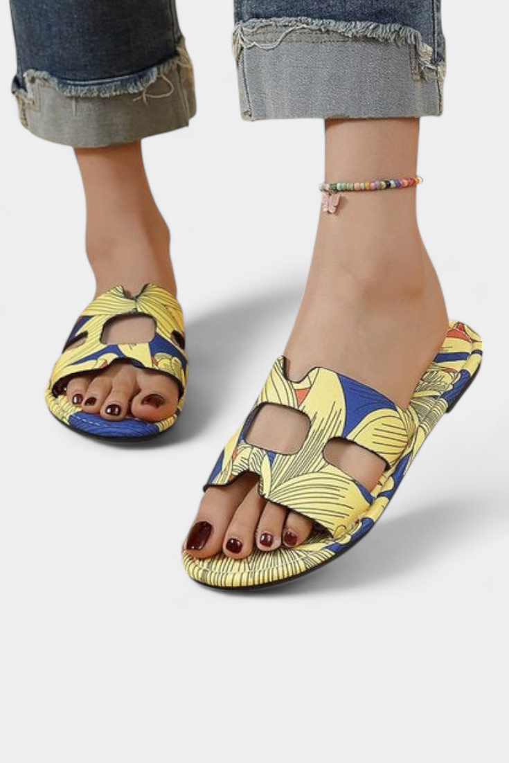 Berenice | Sandalias Planas Multicolores con Estampado Tropical