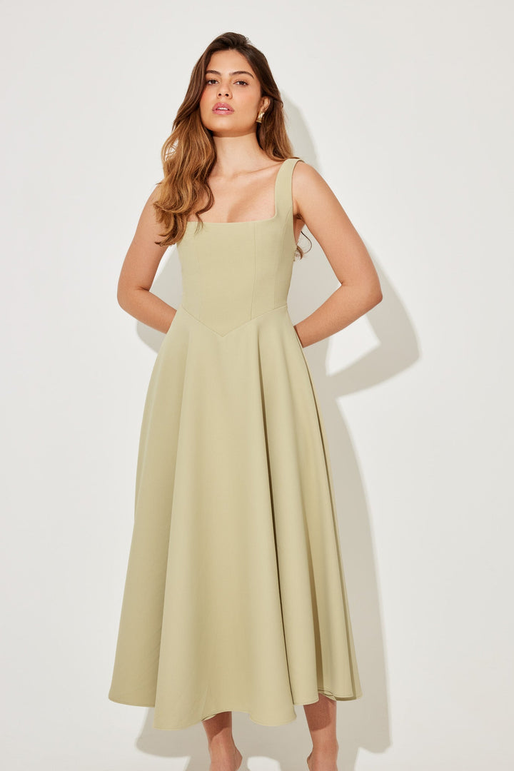 Amélia | Vestido Midi Atemporal y Fluido