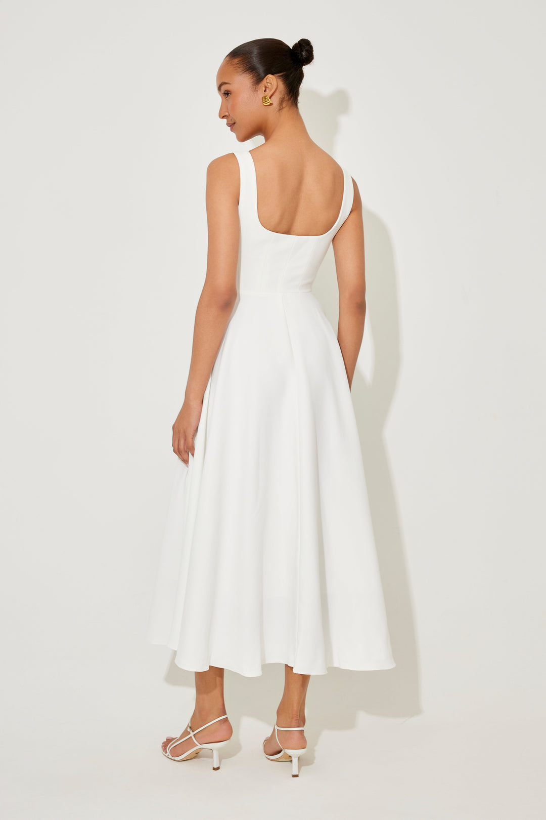 Amélia | Vestido Midi Atemporal y Fluido
