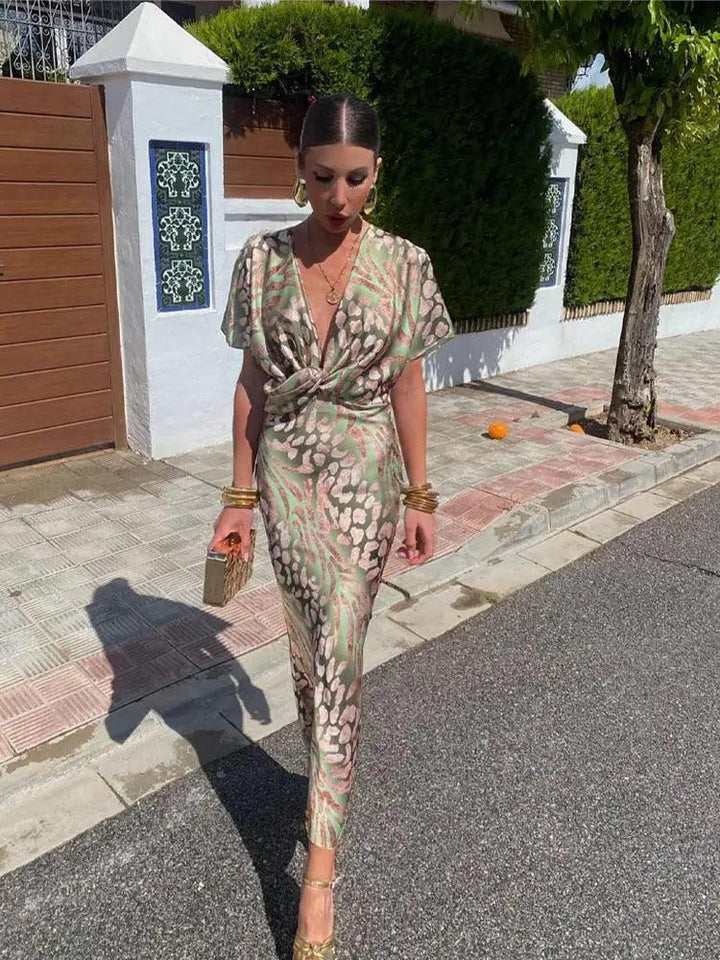 Constança | Vestido Floral con Fruncido y Escote en V