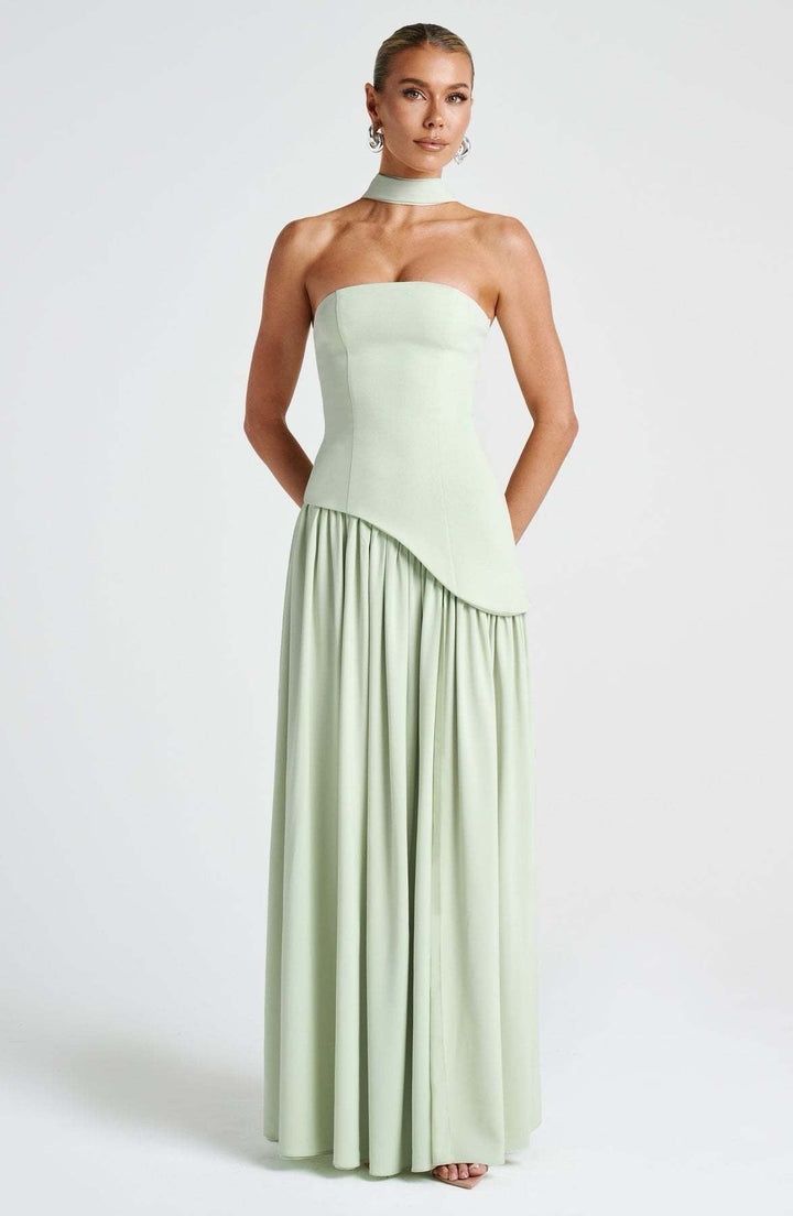 Beatriz | Vestido Largo con Corte Sofisticado