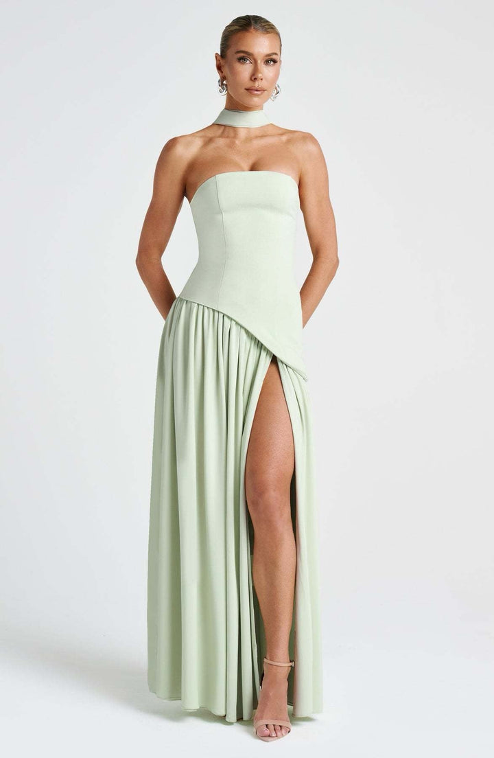 Beatriz | Vestido Largo con Corte Sofisticado