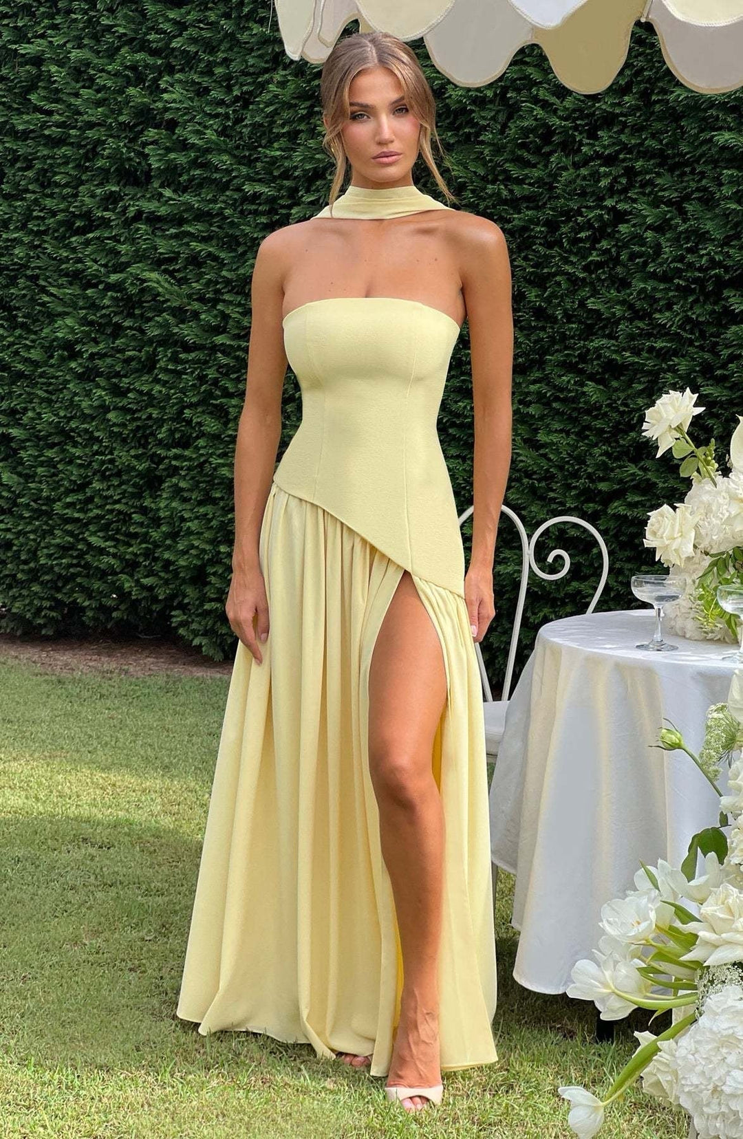 Beatriz | Vestido Largo con Corte Sofisticado