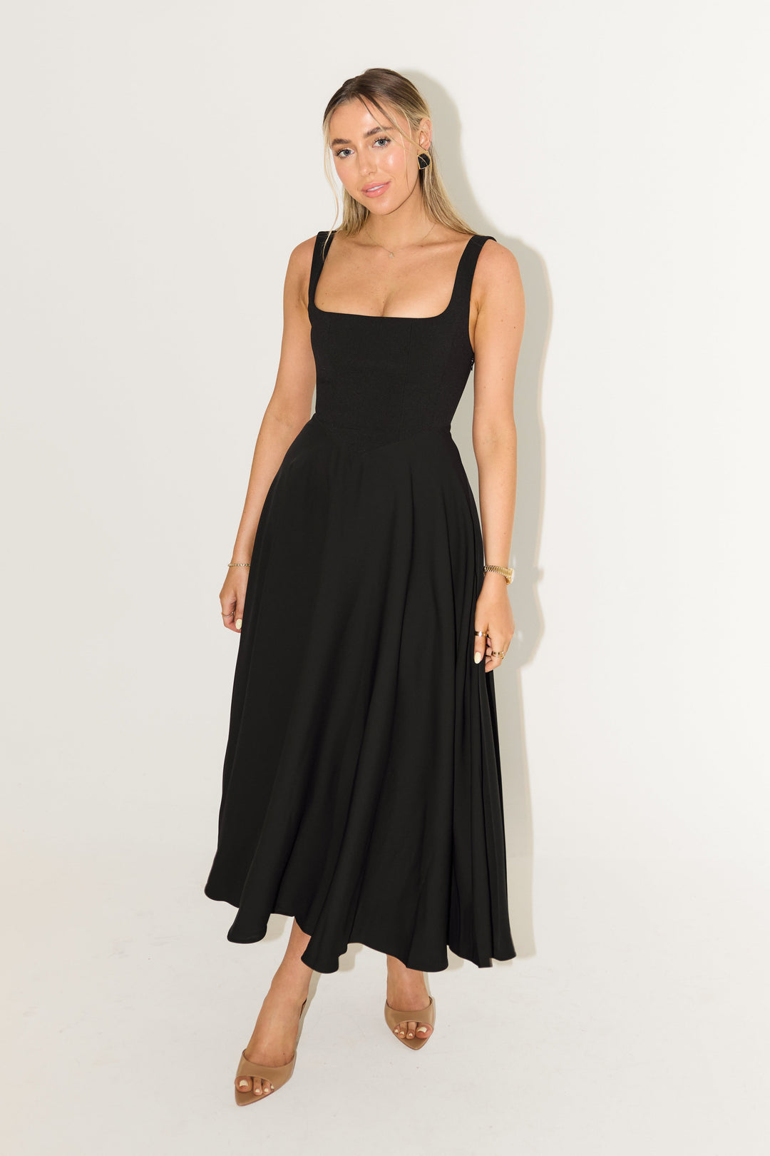Amélia | Vestido Midi Atemporal y Fluido