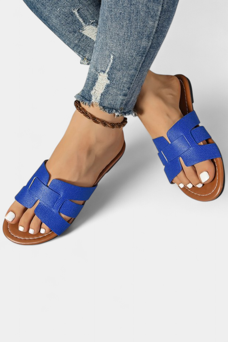 Silvia | Sandalias Planas con Diseño Clásico