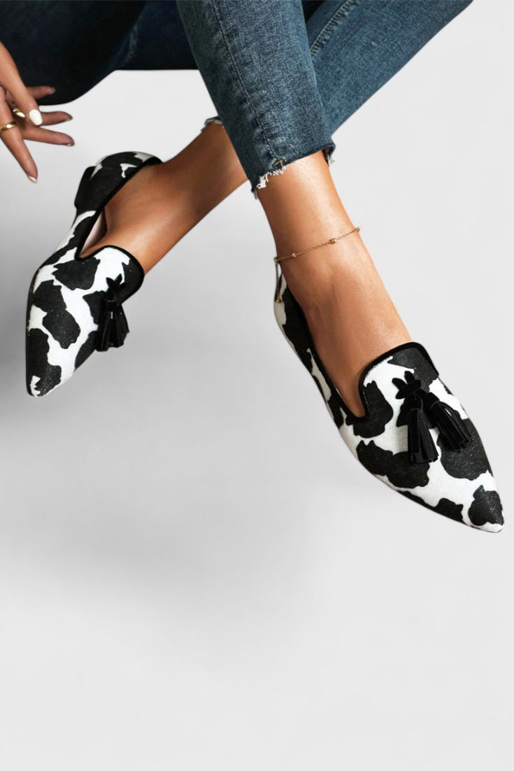 Fermina | Mocasines Elegantes con Punta Afilada y Diseño Bicolor