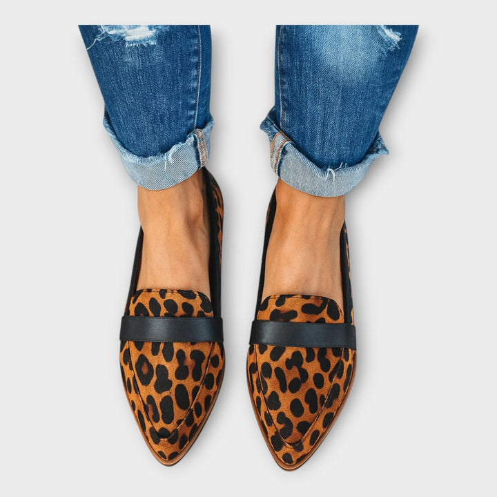 Mocasines elegantes con diseño moderno
