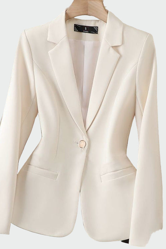 Chaqueta de línea moderna y elegante