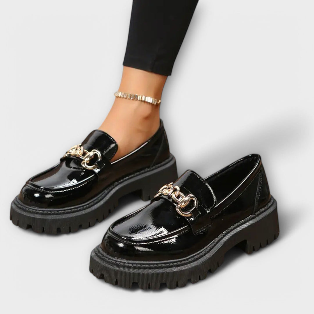 Zapatos femeninos de cuña estilo bruja