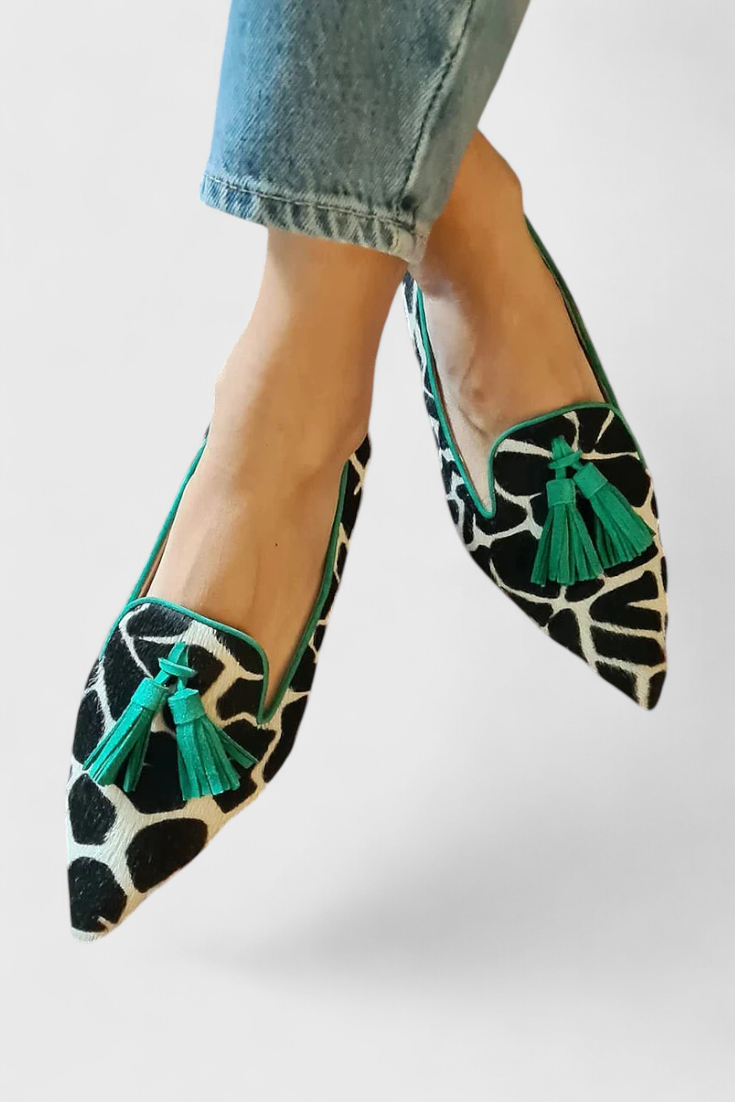 Fermina | Mocasines Elegantes con Punta Afilada y Diseño Bicolor